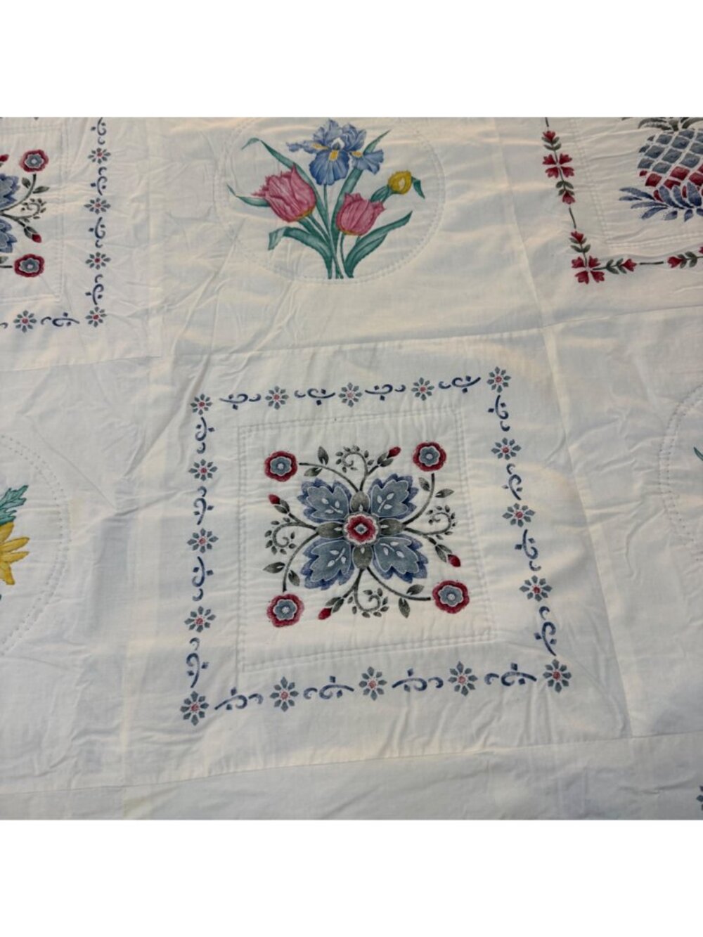 Vintage Hand Stitched Floral Queen Quilt – 78" x 64" - Picture 7 of 11